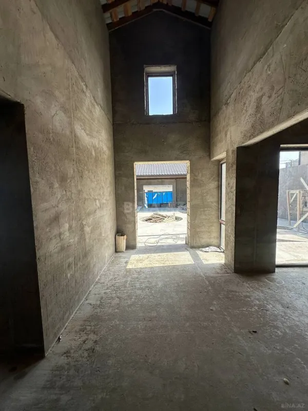 Satılır 4 otaqlı həyət evi 160 m²