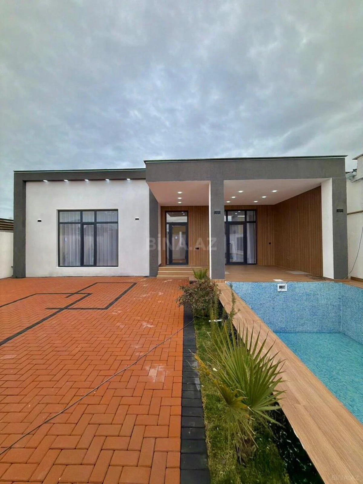 Satılır 4 otaqlı həyət evi 150 m²