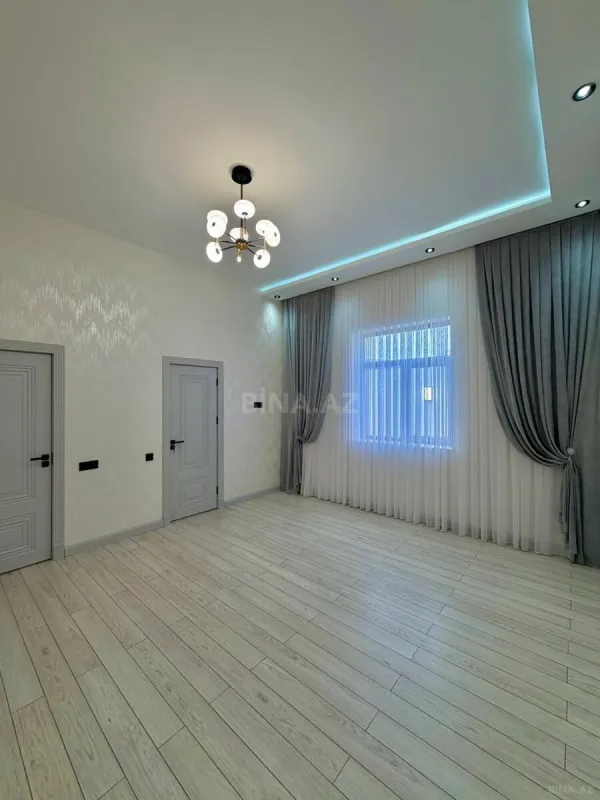 Satılır 4 otaqlı həyət evi 180 m²