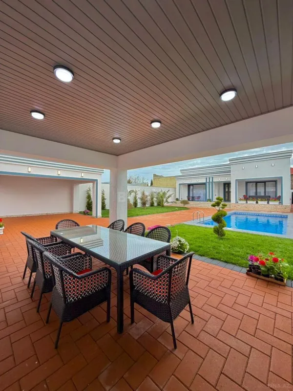 Satılır 4 otaqlı həyət evi 180 m²