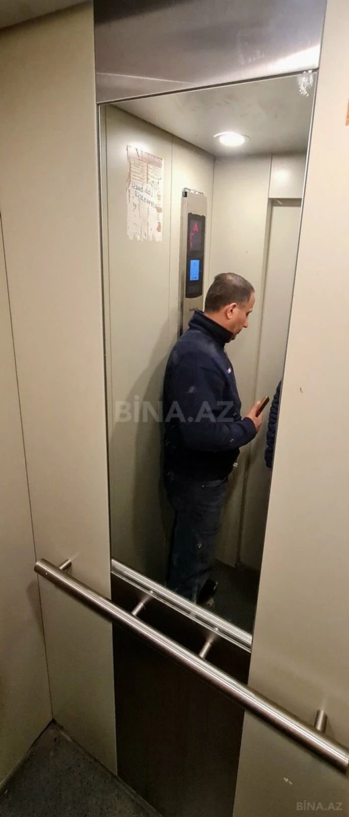 Satılır 2 otaqlı mənzil 67 m²