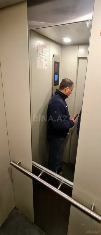 Satılır 2 otaqlı mənzil 67 m²