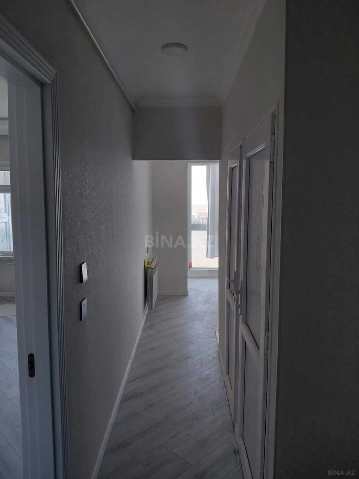 Satılır 2 otaqlı mənzil 67 m²