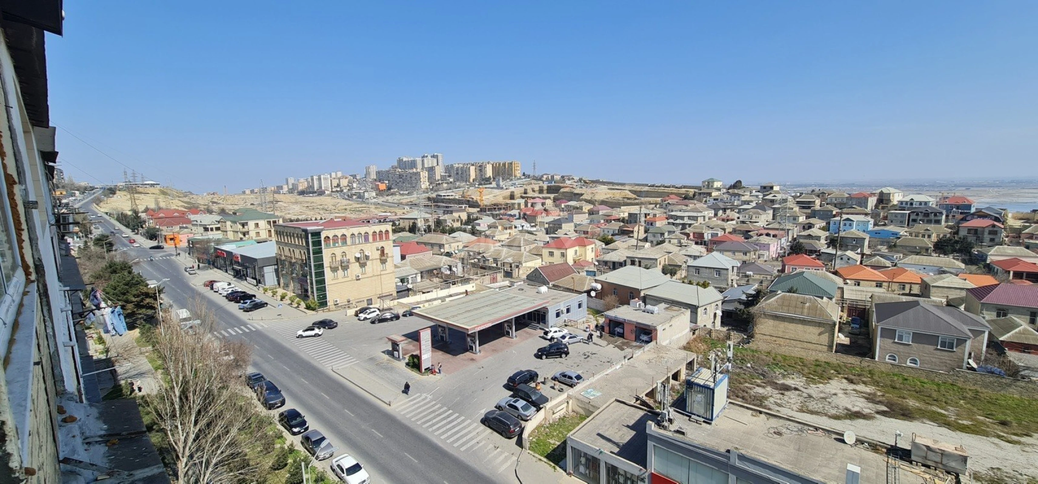 Satılır 2 otaqlı mənzil 67 m²