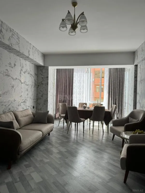 Kirayə verilir 3 otaqlı mənzil 150 m²