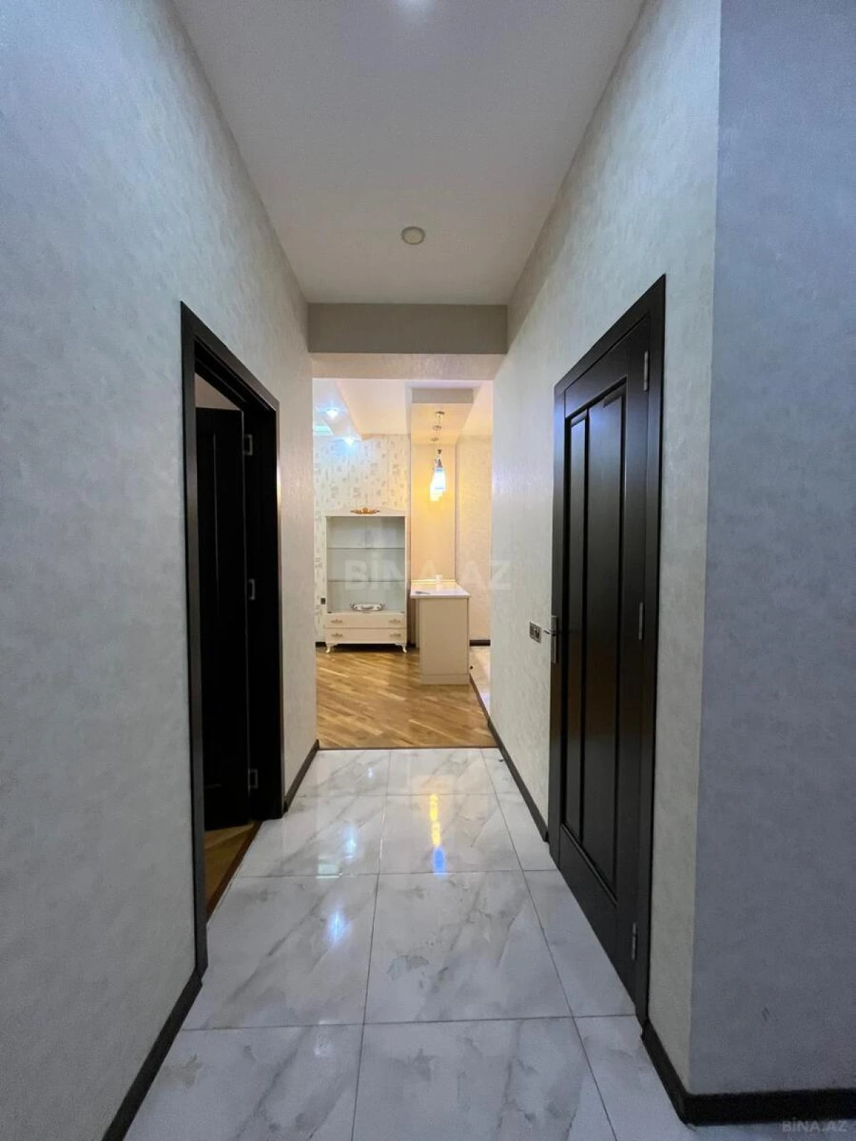 Kirayə verilir 3 otaqlı mənzil 115 m²