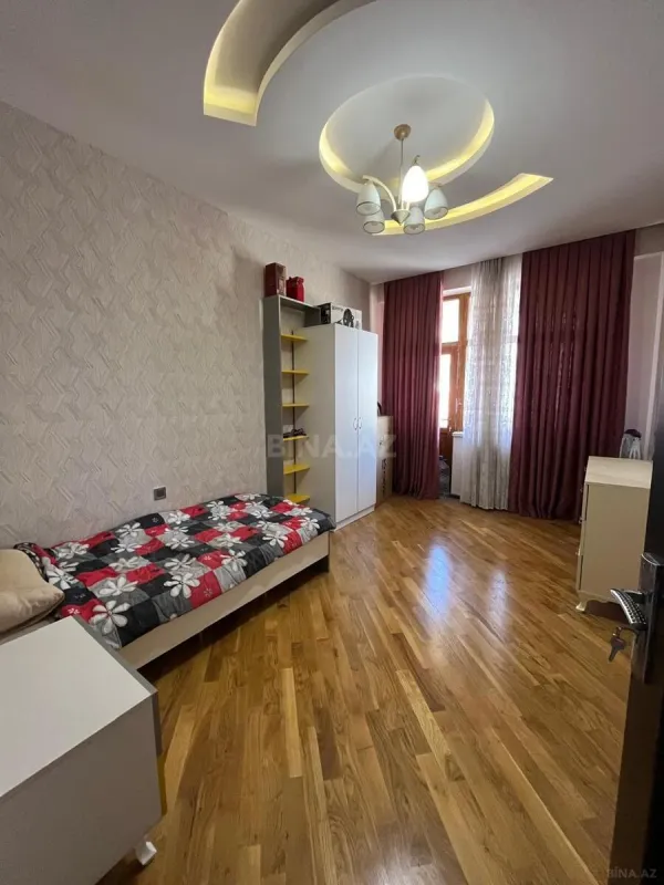 Kirayə verilir 3 otaqlı mənzil 115 m²