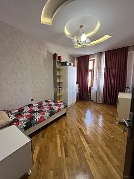 Kirayə verilir 3 otaqlı mənzil 115 m²