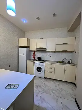 Kirayə verilir 3 otaqlı mənzil 115 m²