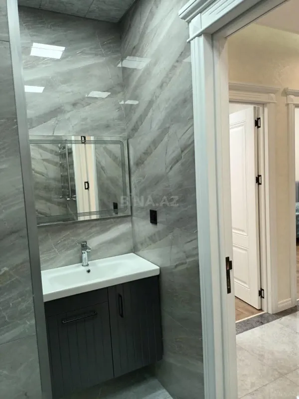 Kirayə verilir 2 otaqlı mənzil 70 m²