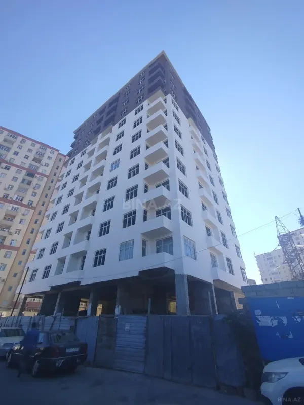 Satılır 3 otaqlı mənzil 109 m²