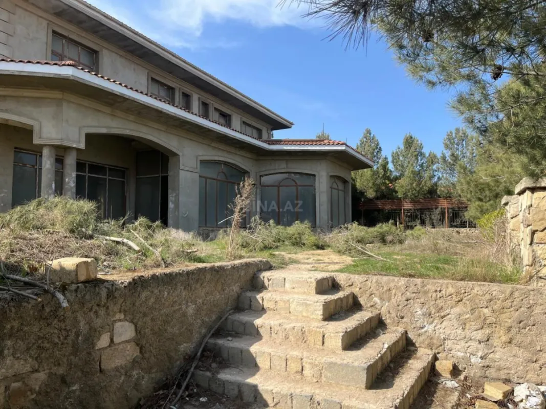 Satılır 7 otaqlı həyət evi 460 m²