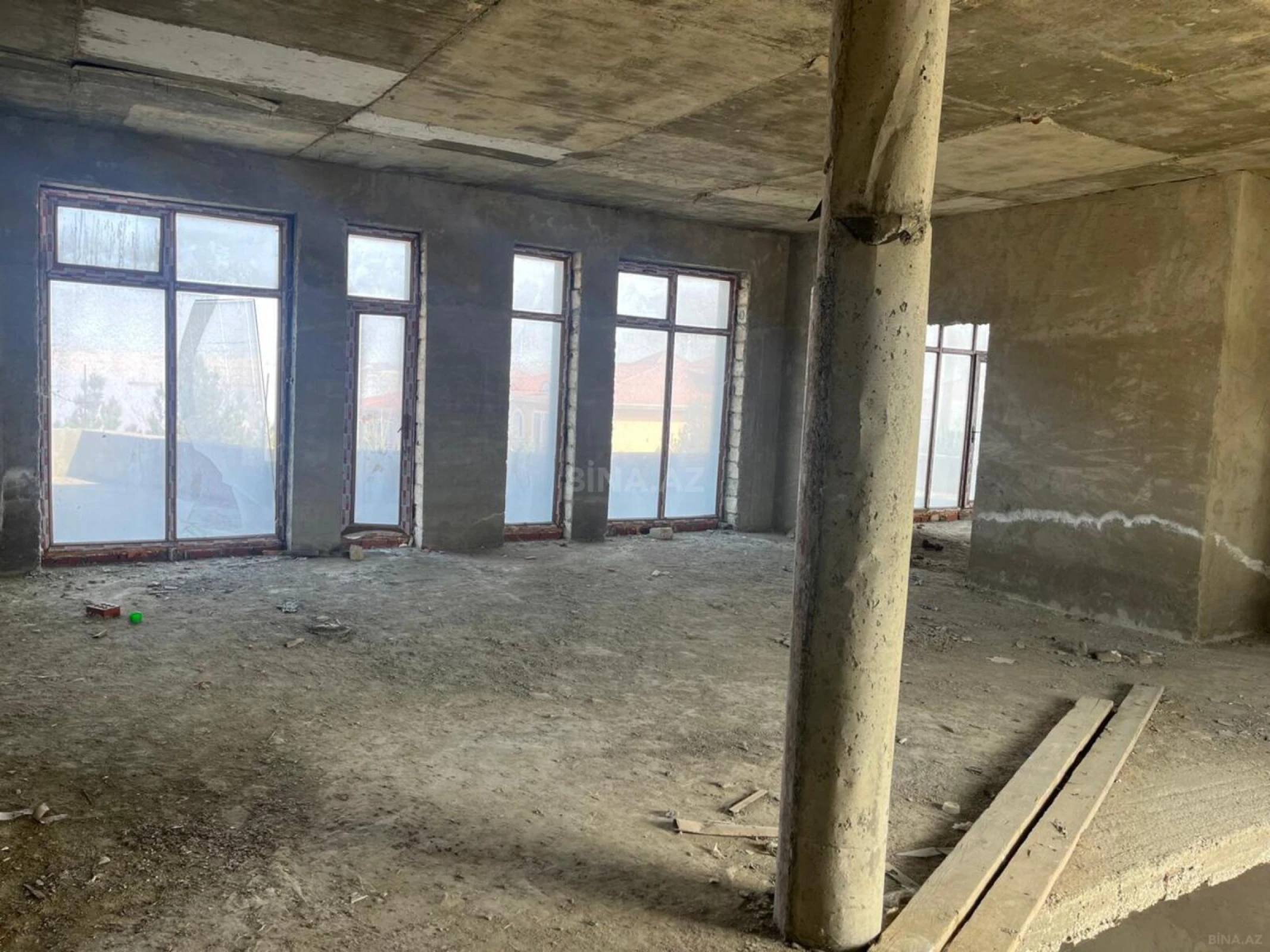 Satılır 7 otaqlı həyət evi 460 m²