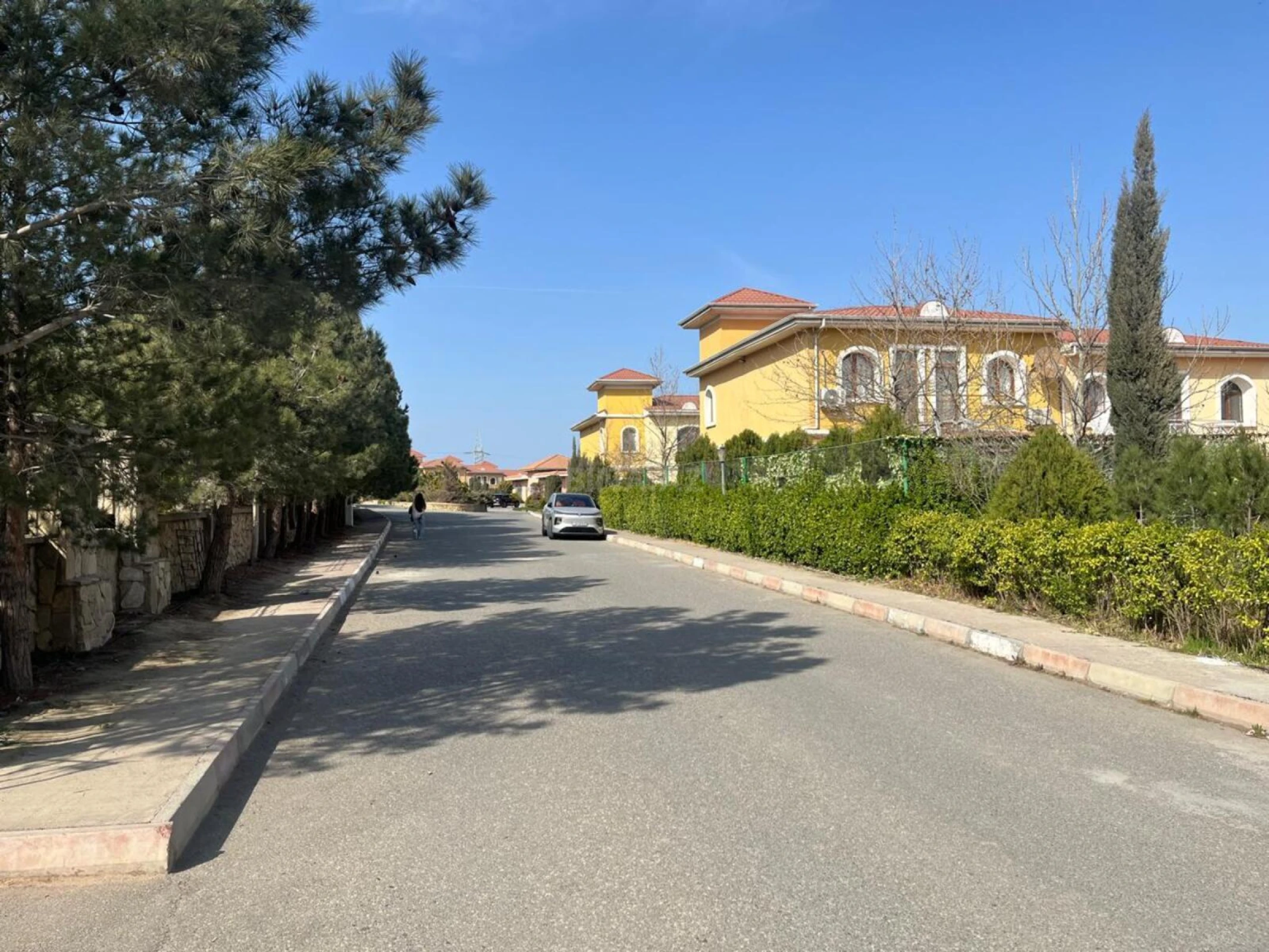 Satılır 7 otaqlı həyət evi 460 m²