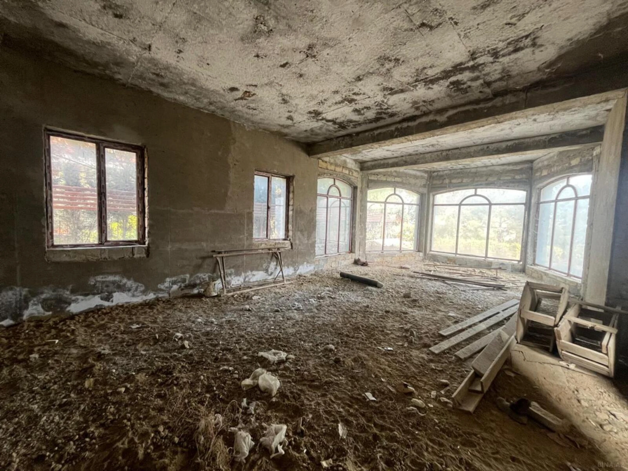 Satılır 7 otaqlı həyət evi 460 m²