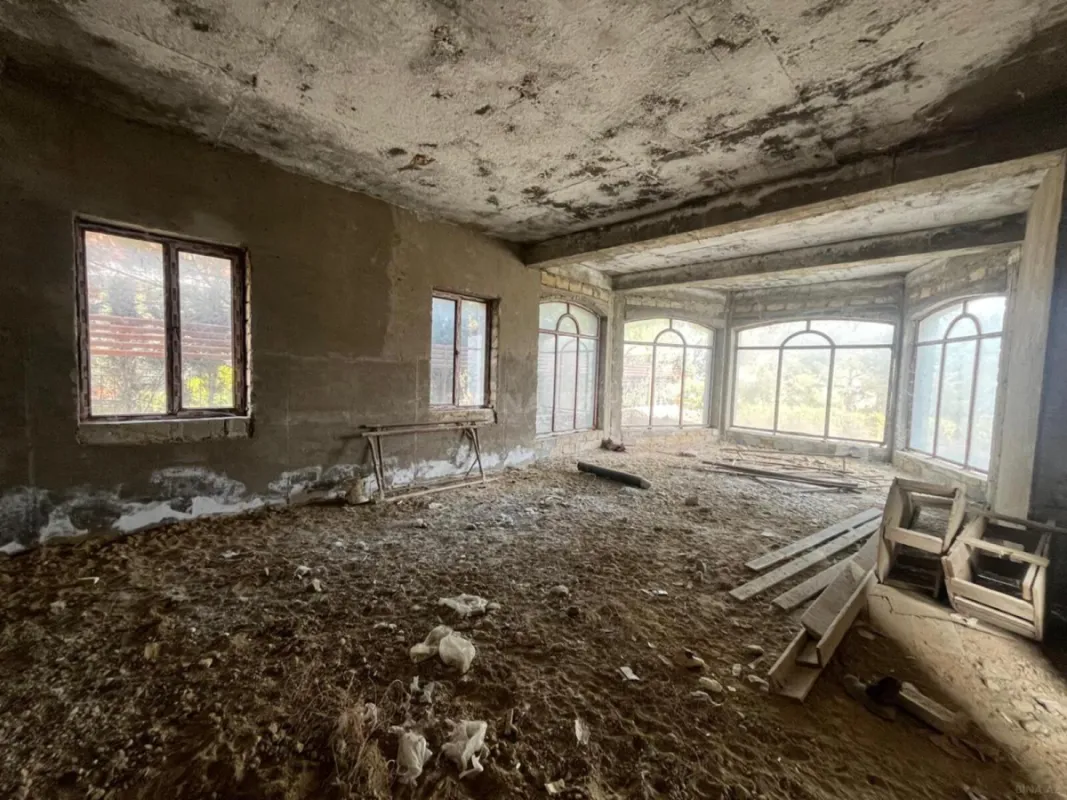 Satılır 7 otaqlı həyət evi 460 m²