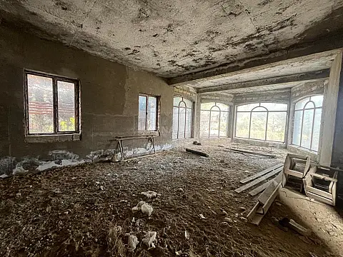 Satılır 7 otaqlı həyət evi 460 m²