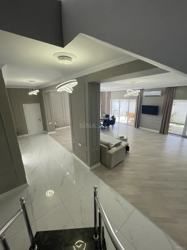 Kirayə verilir 6 otaqlı həyət evi 300 m²