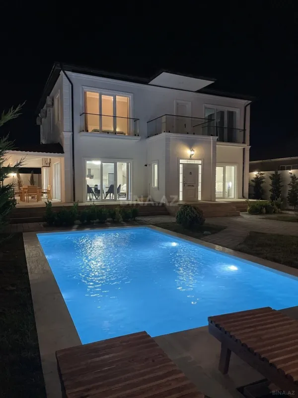 Kirayə verilir 6 otaqlı həyət evi 300 m²