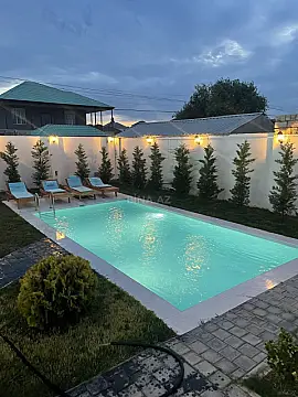 Kirayə verilir 6 otaqlı həyət evi 300 m²