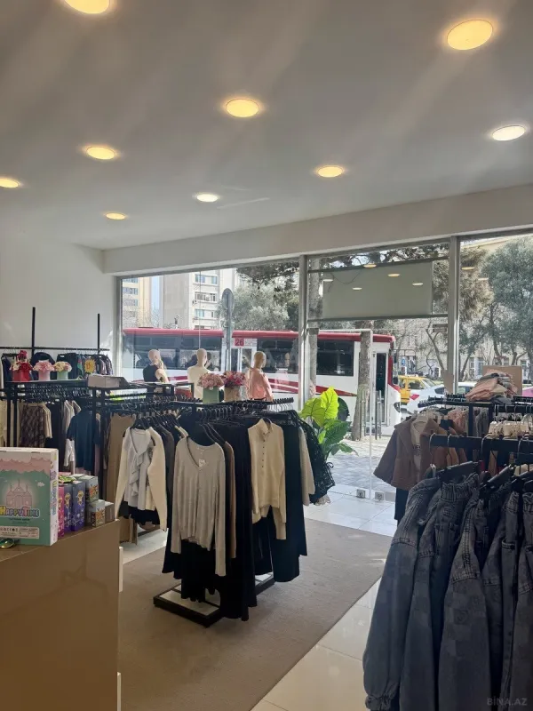 Kirayə verilir obyekt 83 m²