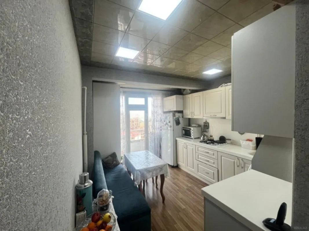 Satılır 2 otaqlı mənzil 70 m²