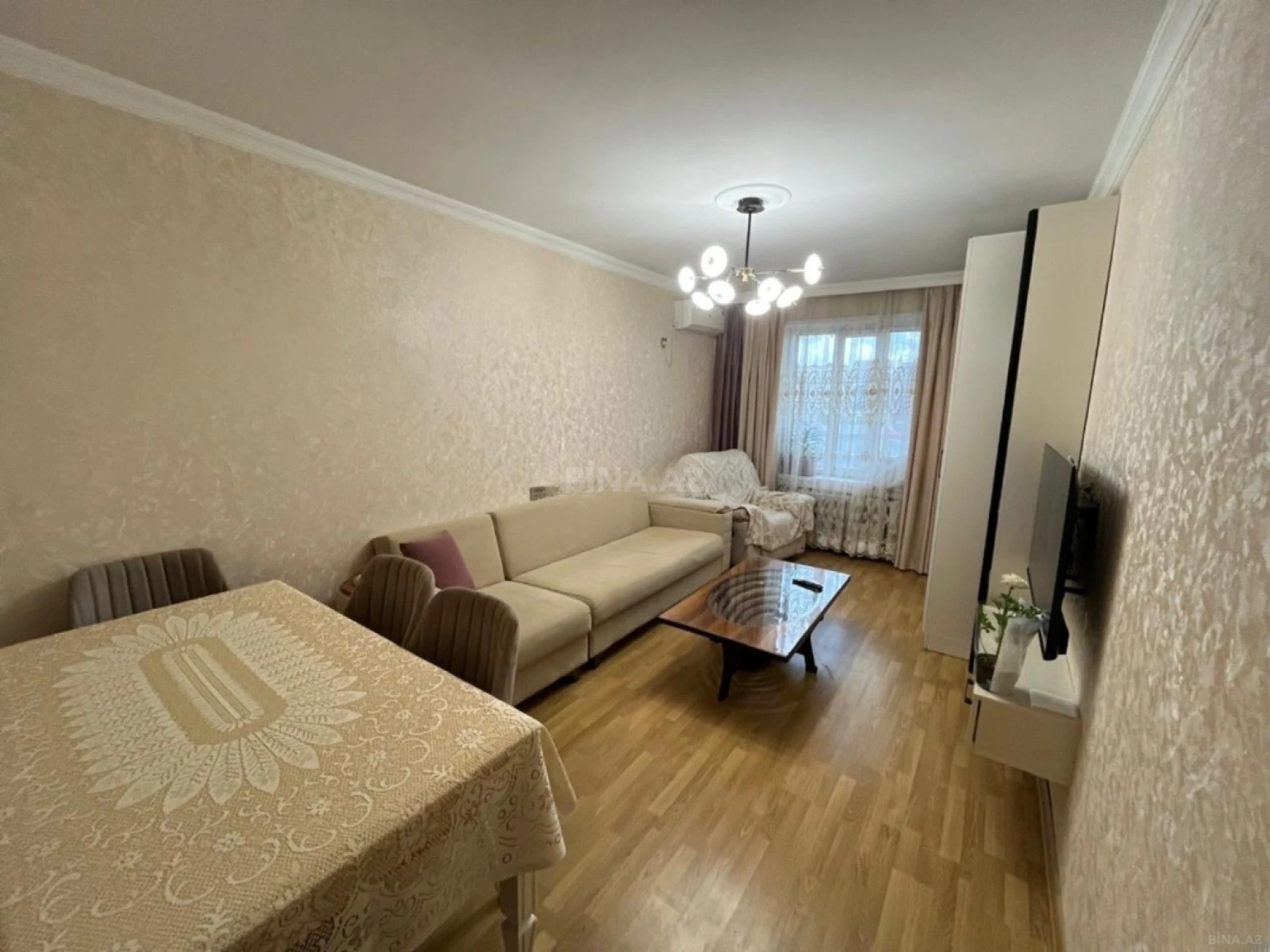 Satılır 2 otaqlı mənzil 70 m²