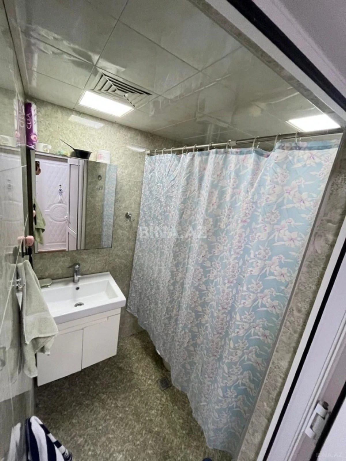 Satılır 2 otaqlı mənzil 70 m²