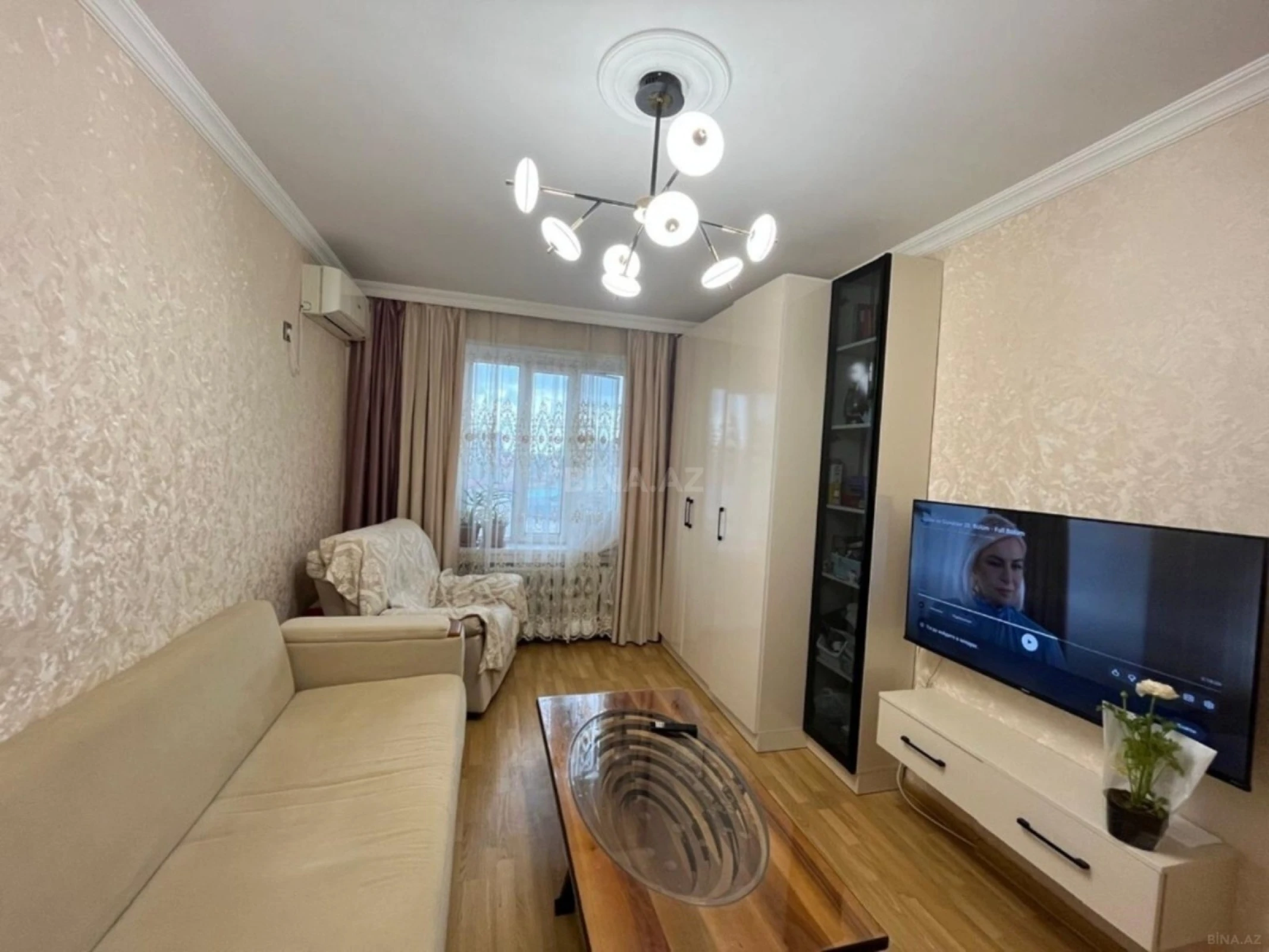 Satılır 2 otaqlı mənzil 70 m²