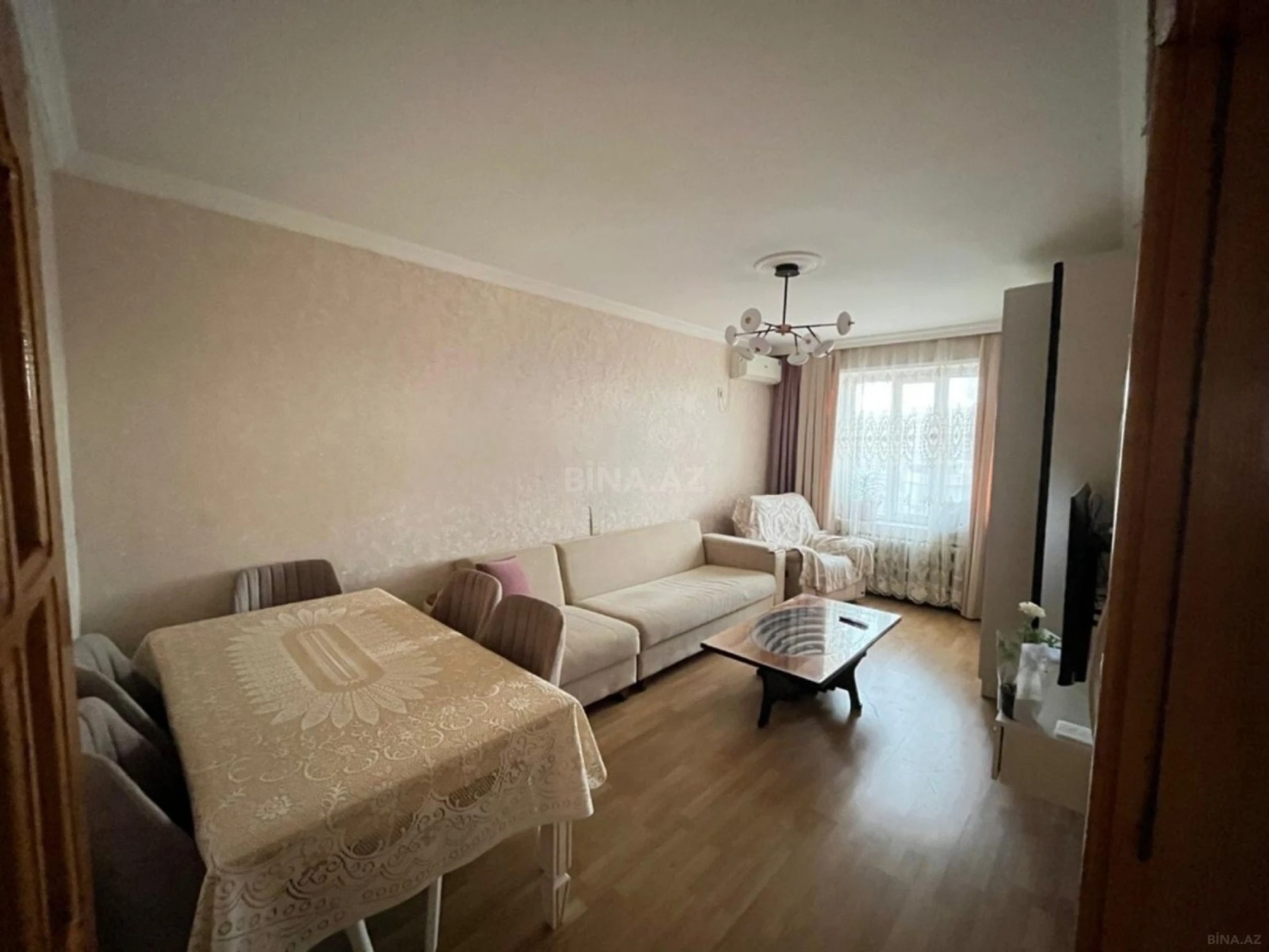 Satılır 2 otaqlı mənzil 70 m²