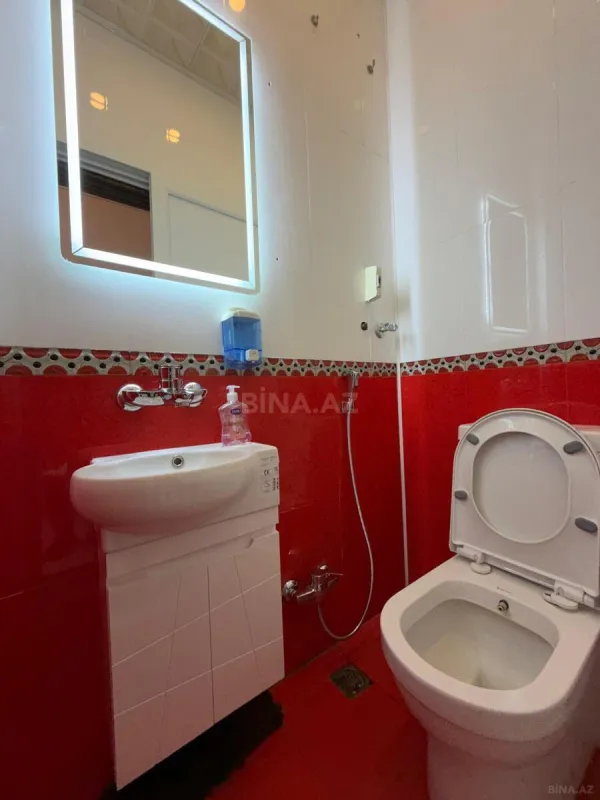 Kirayə verilir 6 otaqlı ofis 125 m²