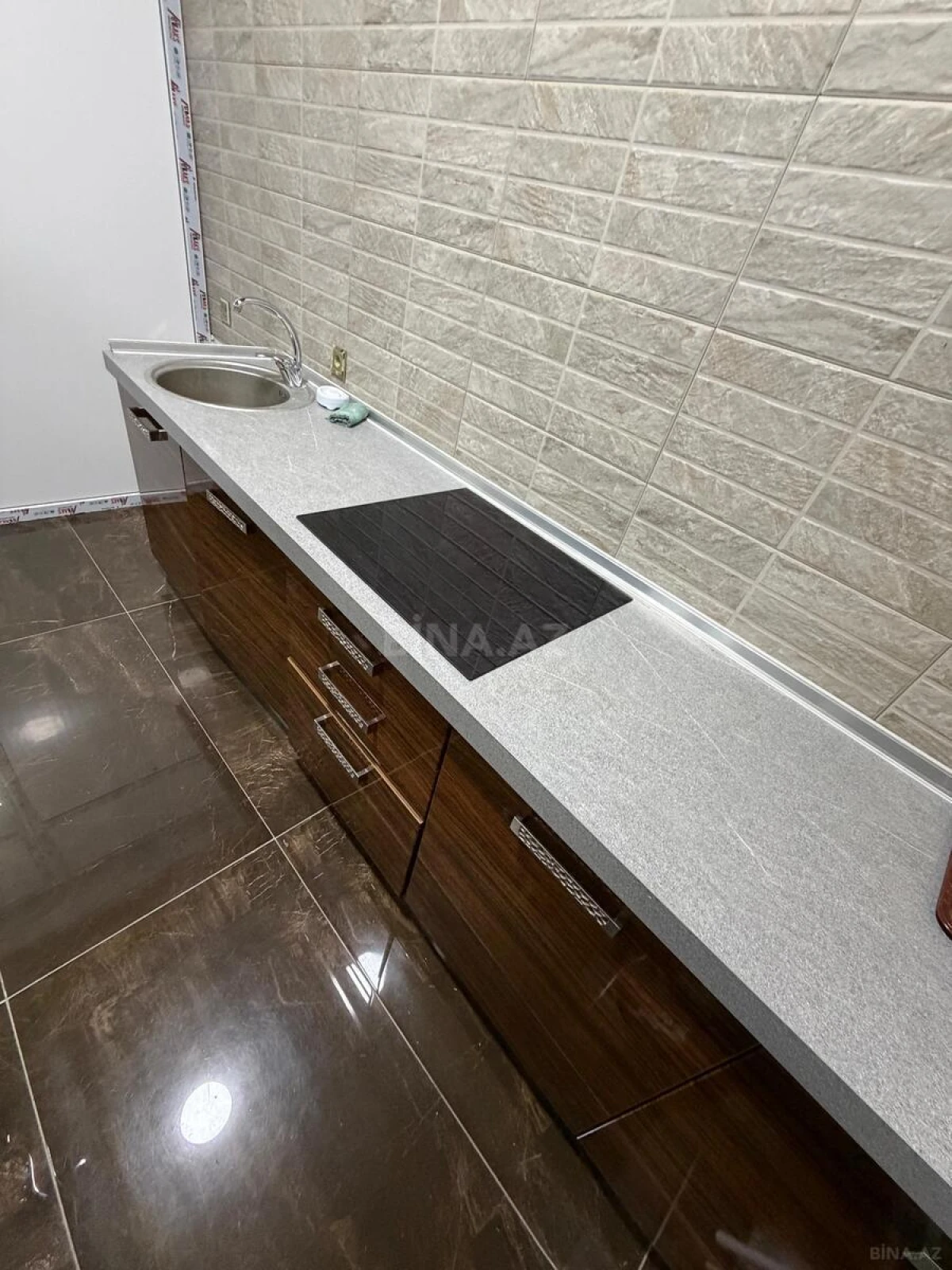 Kirayə verilir 6 otaqlı ofis 125 m²