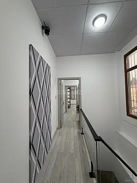 Kirayə verilir 6 otaqlı ofis 125 m²