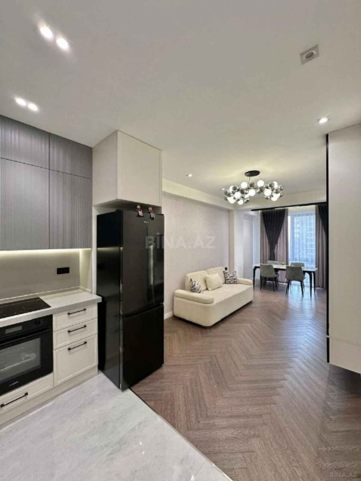 Satılır 2 otaqlı mənzil 60 m²