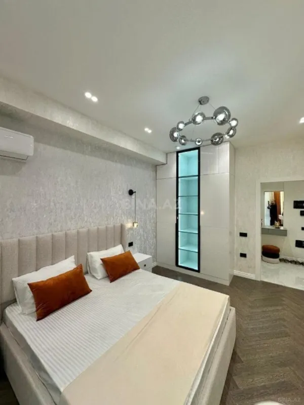 Satılır 2 otaqlı mənzil 60 m²