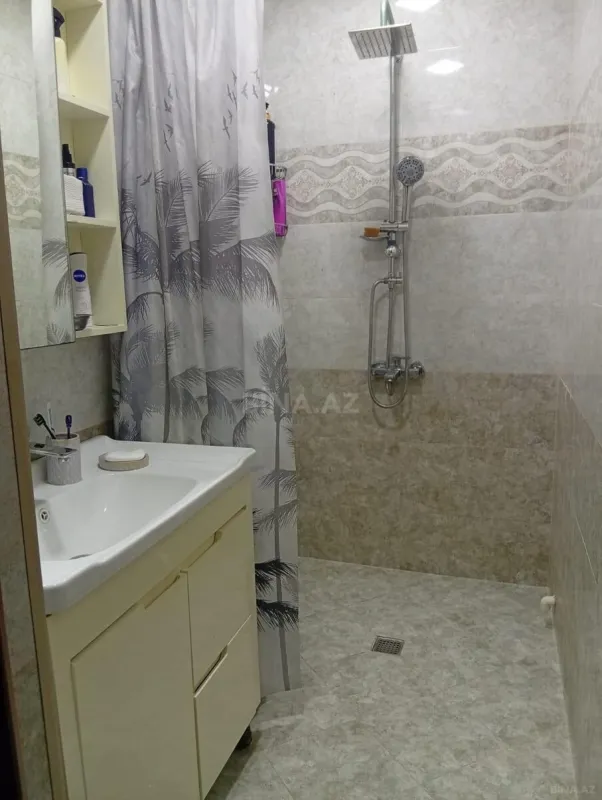 Satılır 2 otaqlı mənzil 65 m²