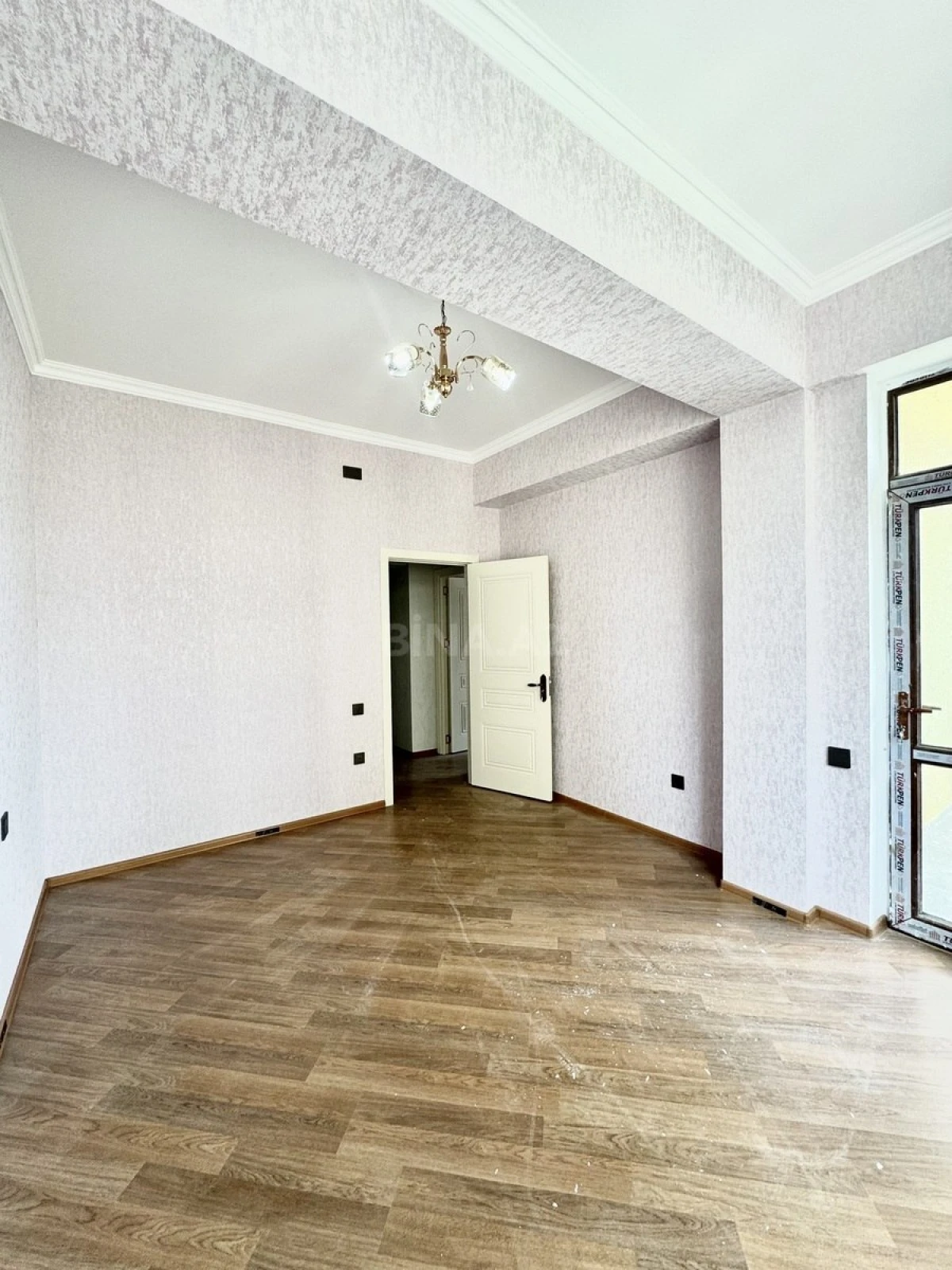 Kirayə verilir 3 otaqlı mənzil 125 m²
