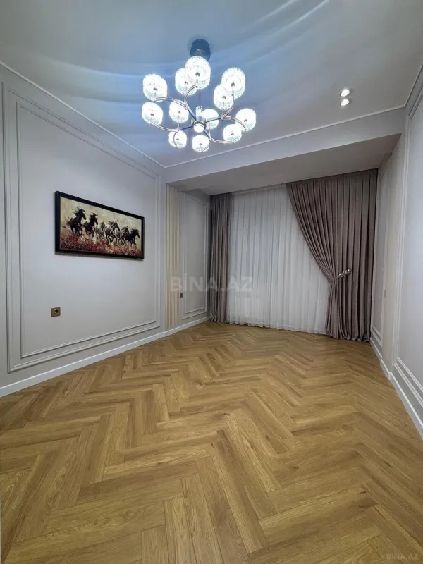 Satılır 3 otaqlı mənzil 101 m²