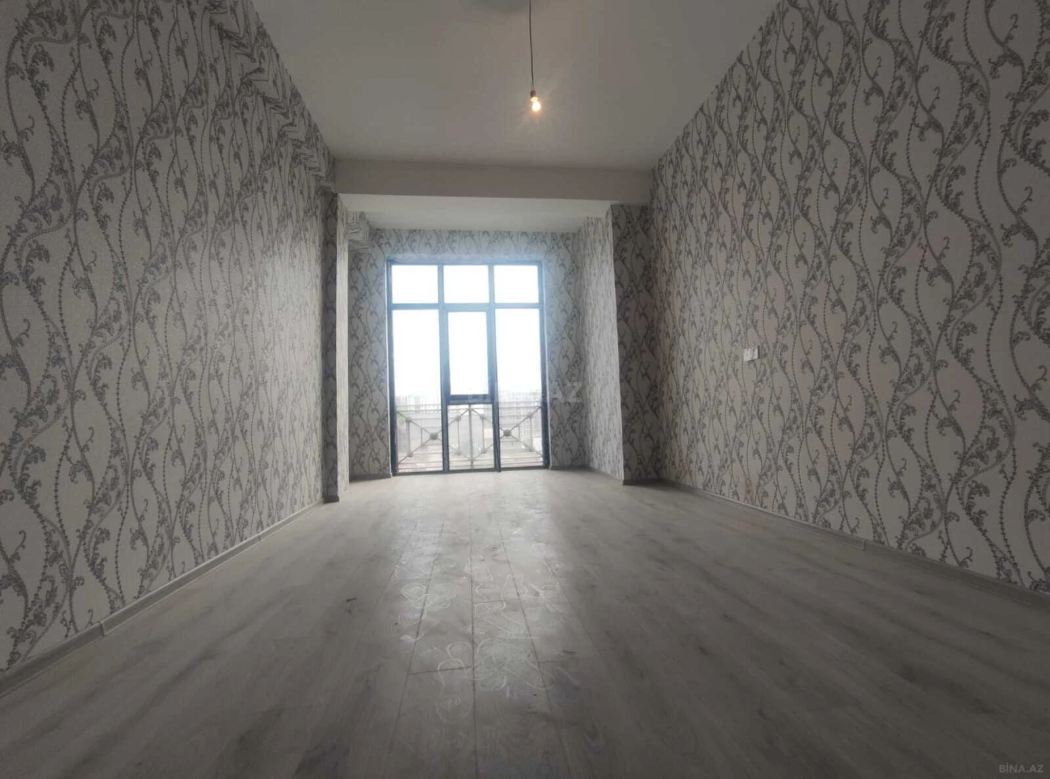 Satılır 2 otaqlı mənzil 98.4 m²
