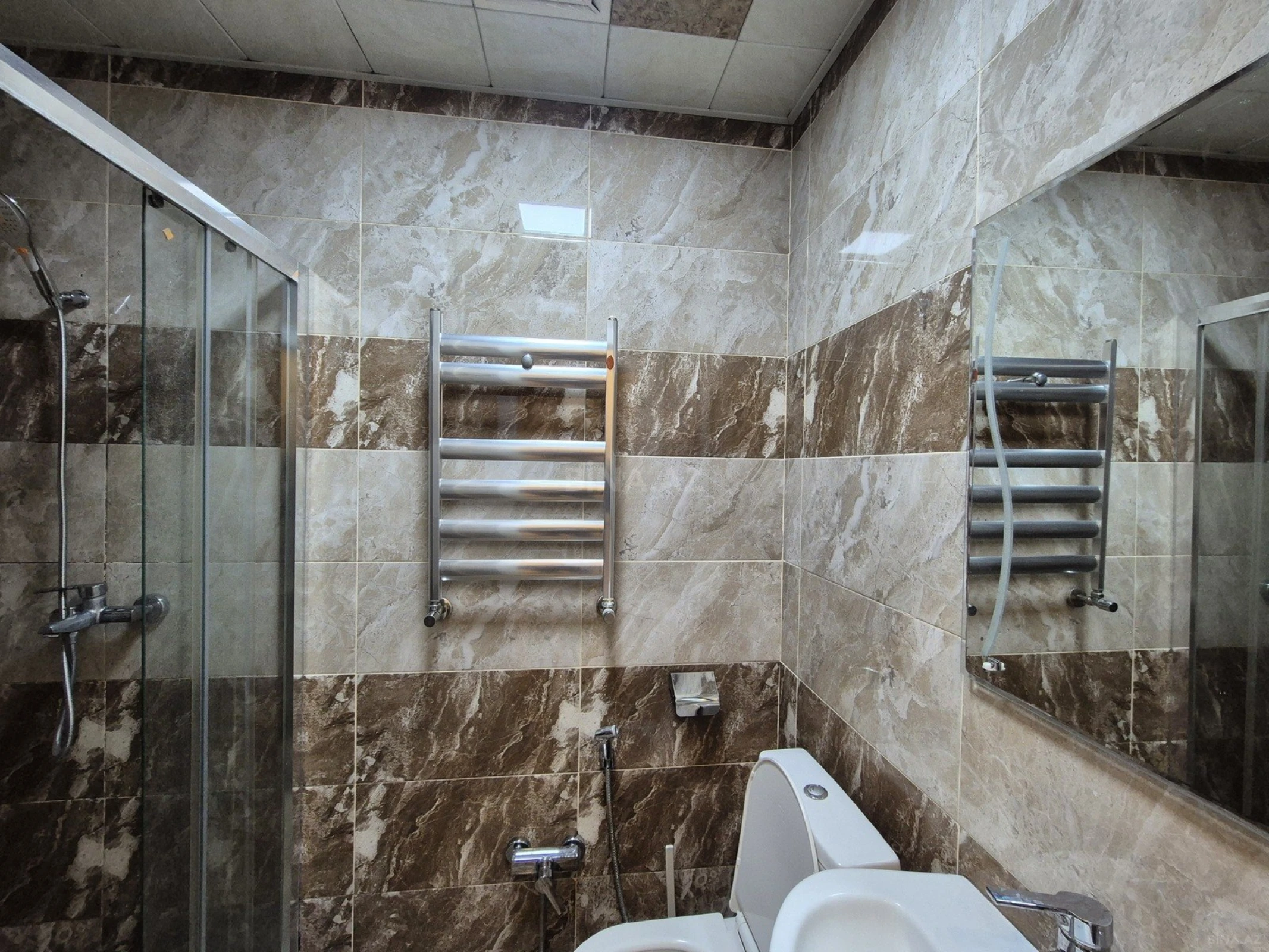 Kirayə verilir 2 otaqlı mənzil 58 m²