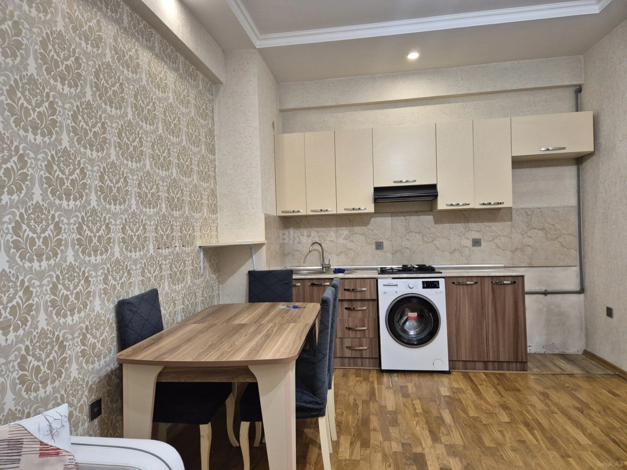 Kirayə verilir 2 otaqlı mənzil 58 m²