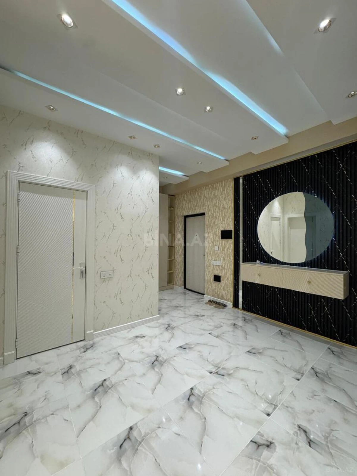 Satılır 3 otaqlı mənzil 115 m²