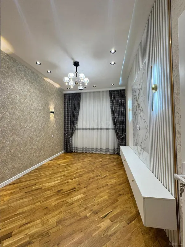 Satılır 3 otaqlı mənzil 115 m²
