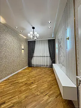 Satılır 3 otaqlı mənzil 115 m²