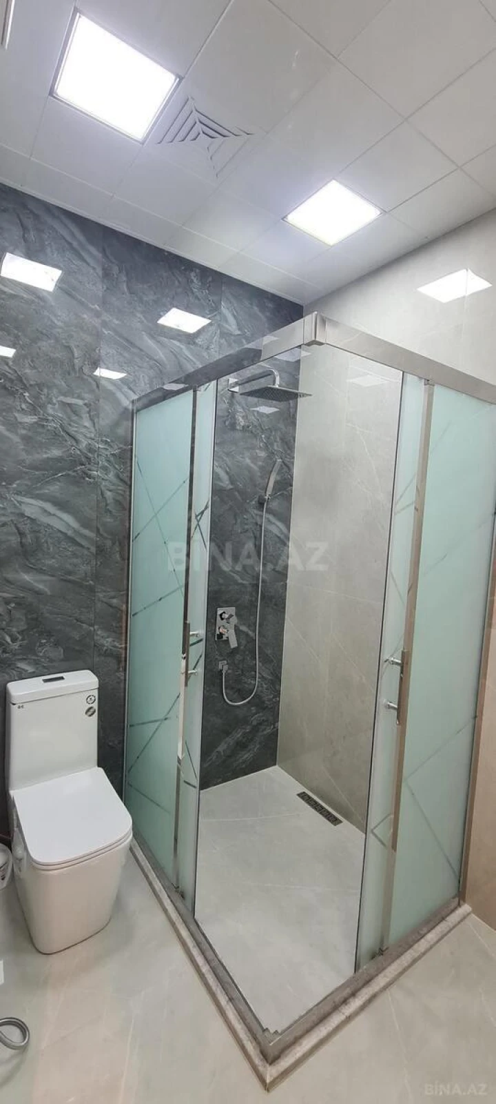 Kirayə verilir 3 otaqlı mənzil 115 m²