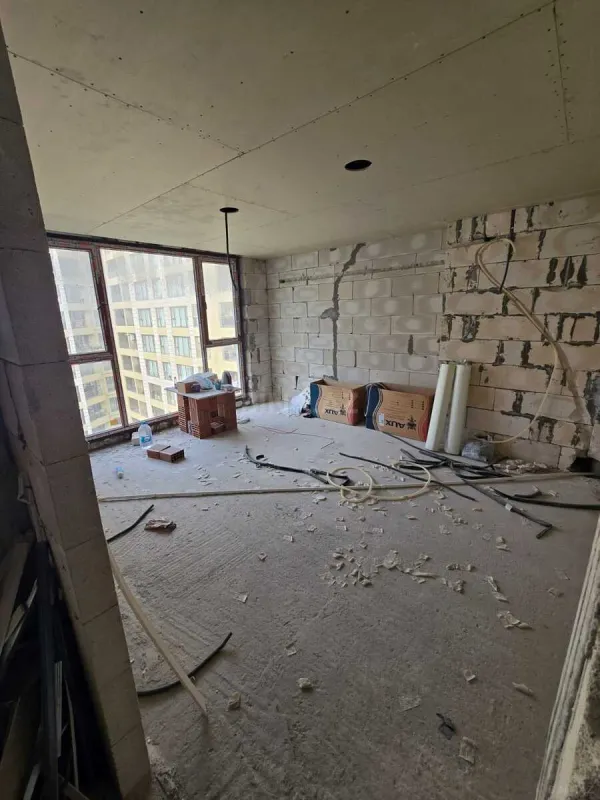 Satılır 2 otaqlı mənzil 105 m²