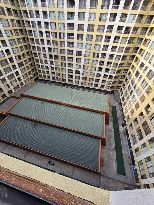 Satılır 2 otaqlı mənzil 105 m²