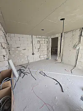 Satılır 2 otaqlı mənzil 105 m²