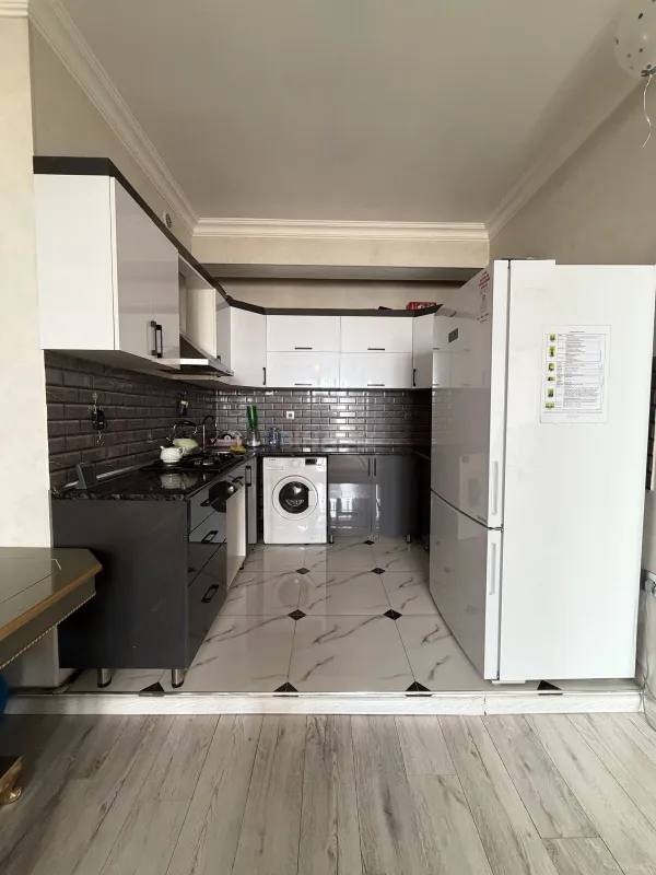 Satılır 3 otaqlı mənzil 75 m²