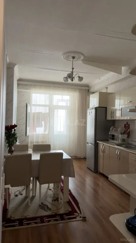 Kirayə verilir 2 otaqlı mənzil 210 m²